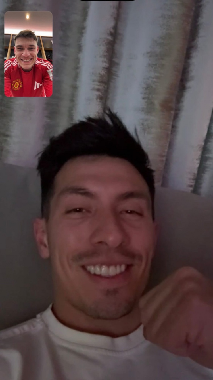  勝利獻給你！烏加特賽后視頻連線重傷的利桑德羅，一起慶祝晉級