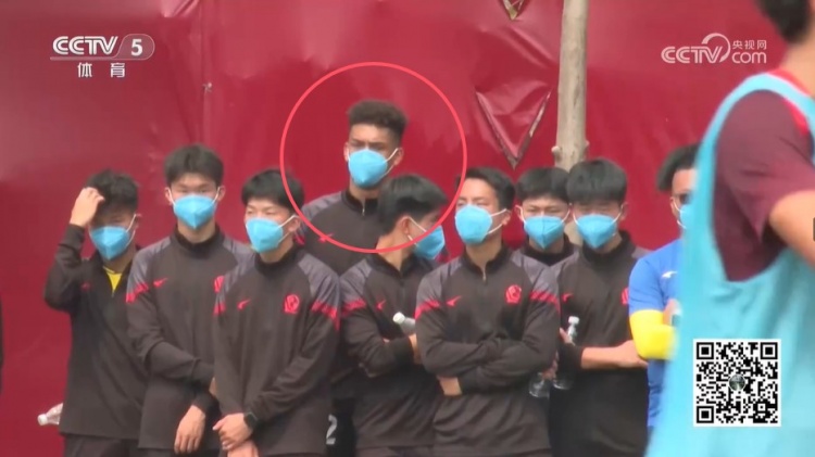  無緣U17國足名單，張洪福隨恒大足校觀摩國少隊訓練