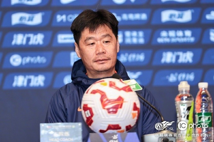  李霄鵬：希望明天比賽能打出一些新的東西，取得一個好的結(jié)果