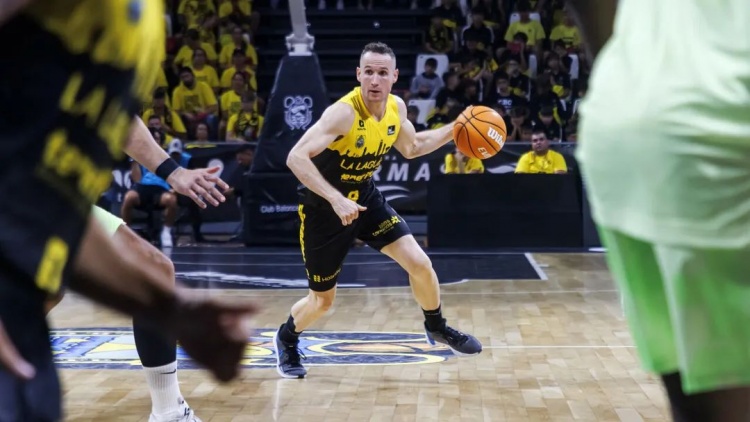  NBA初代老六，42歲進(jìn)入生涯巔峰？！